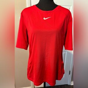 Women’s Nike Pro Hypercool Top